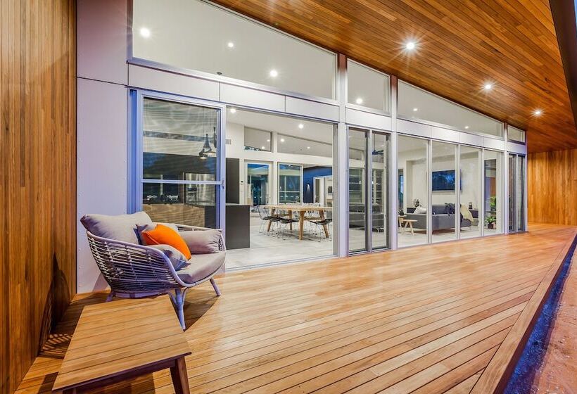 Отель The Villas