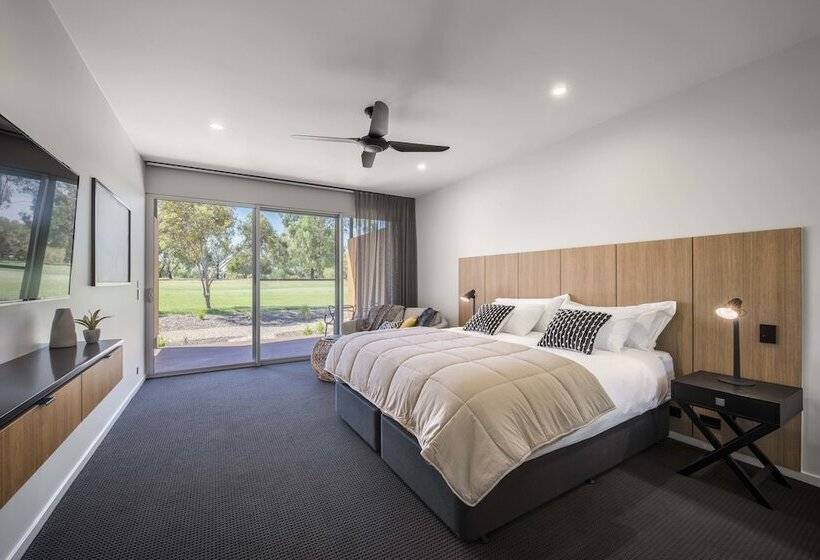 Отель The Villas