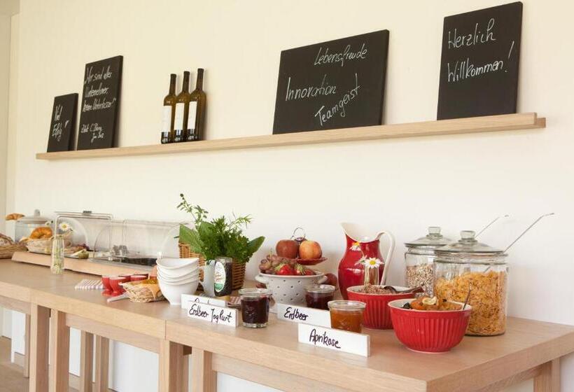 בית מלון כפרי Weinkulturgut Longenschloder