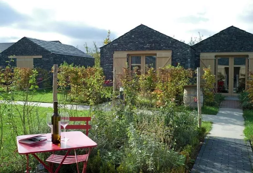 Hotelli Weinkulturgut Longenschloder