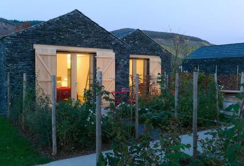 Hotelli Weinkulturgut Longenschloder