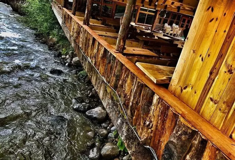 Naliya Otel Restaurant