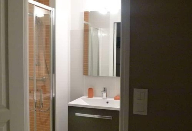 פנסיון Clos De La Valette