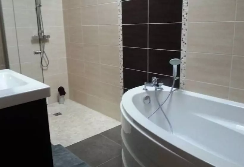 Majatalo Le Gîte De Chérisey