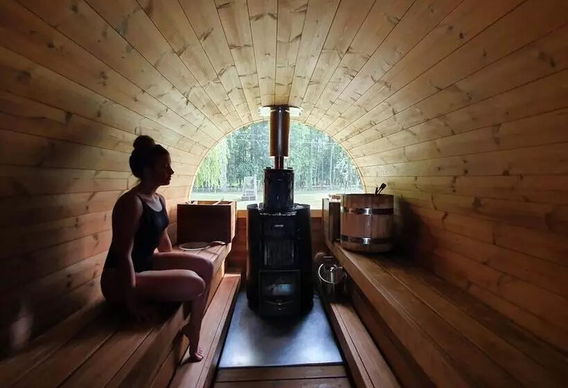 Majatalo Les Bulles De La Maison Du Rocher