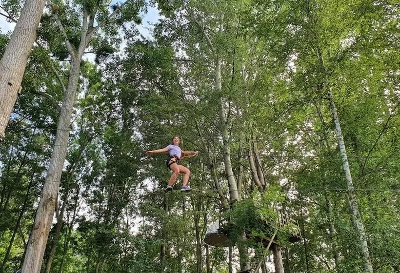 Majatalo Les Bulles De La Maison Du Rocher