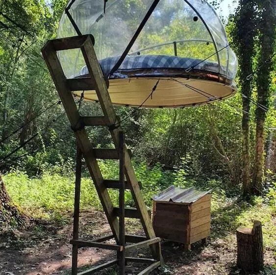 Majatalo Les Bulles De La Maison Du Rocher