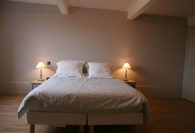 Pensionat Les Chambres D Hôtes Du Pont De Pierre