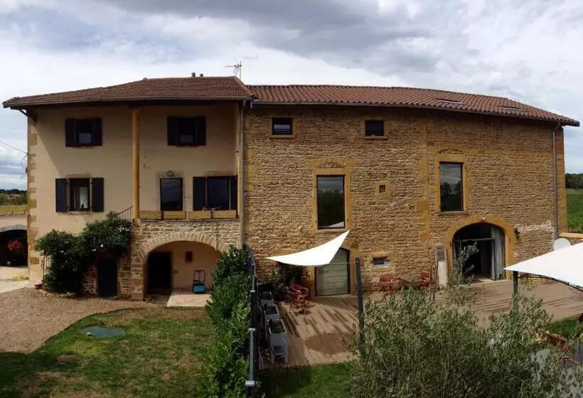 ベッドアンドブレックファースト Le Clos Du Cher En Beaujolais