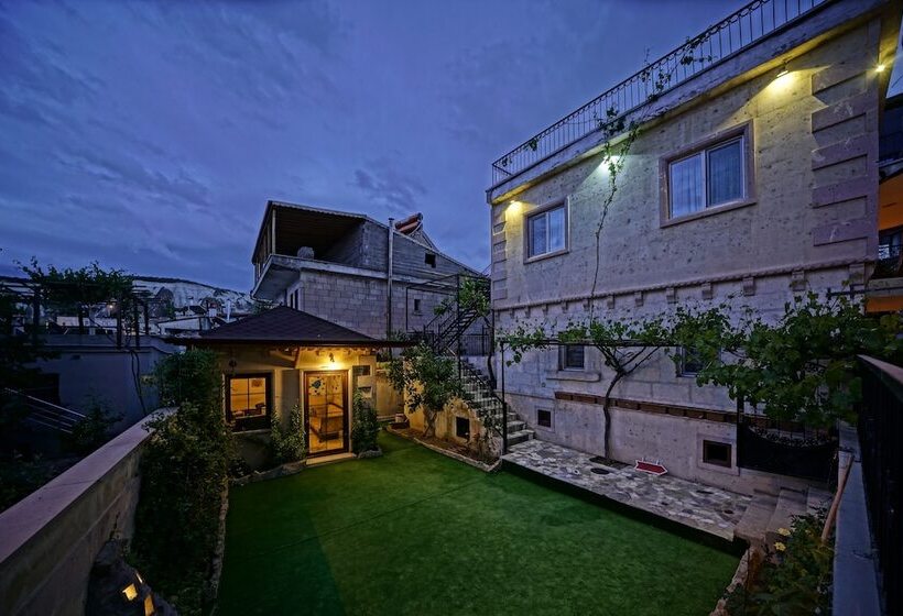 هتل Epoch Stone House