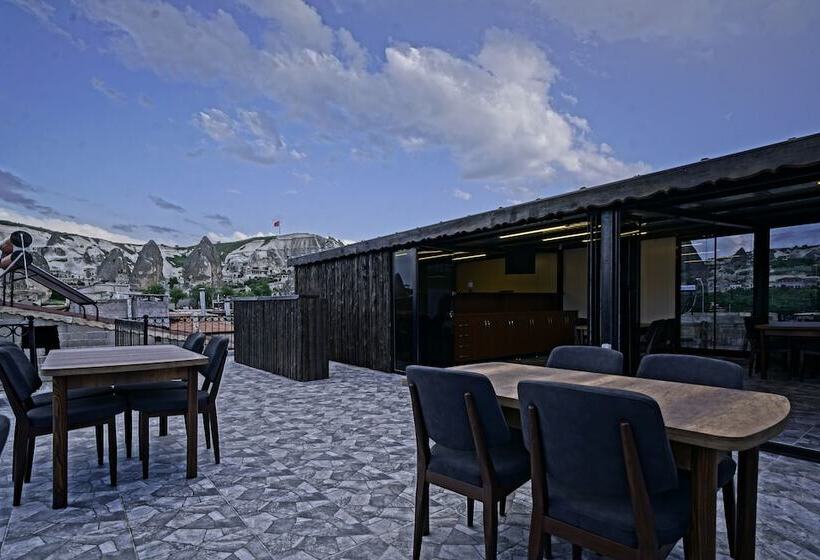 هتل Epoch Stone House