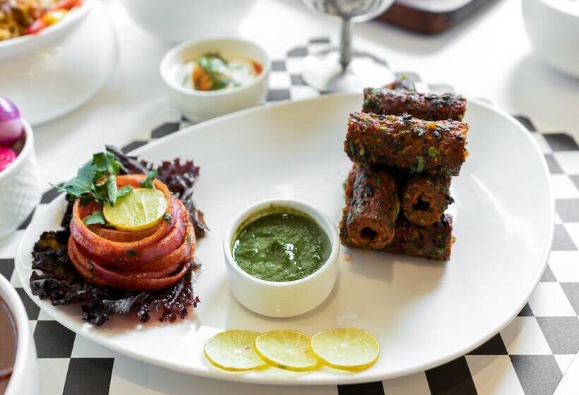 Sunday Hotel Chandigarh Zirakpur