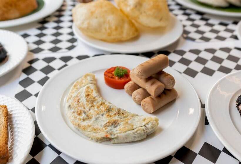 Sunday Hotel Chandigarh Zirakpur