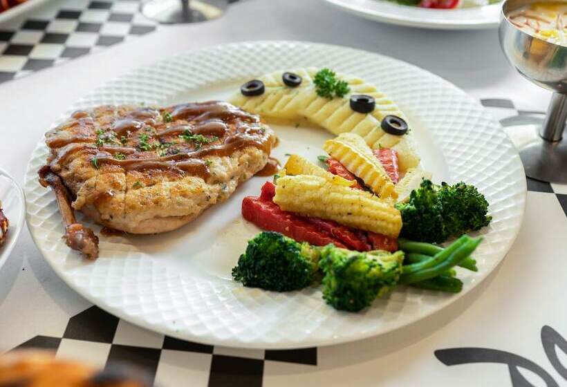 Sunday Hotel Chandigarh Zirakpur