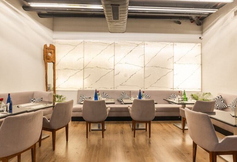 Sunday Hotel Chandigarh Zirakpur