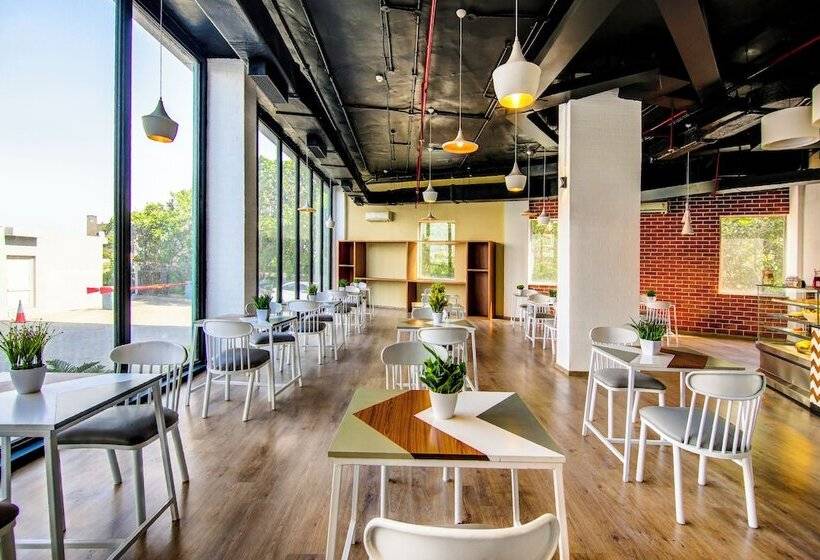 Sunday Hotel Chandigarh Zirakpur