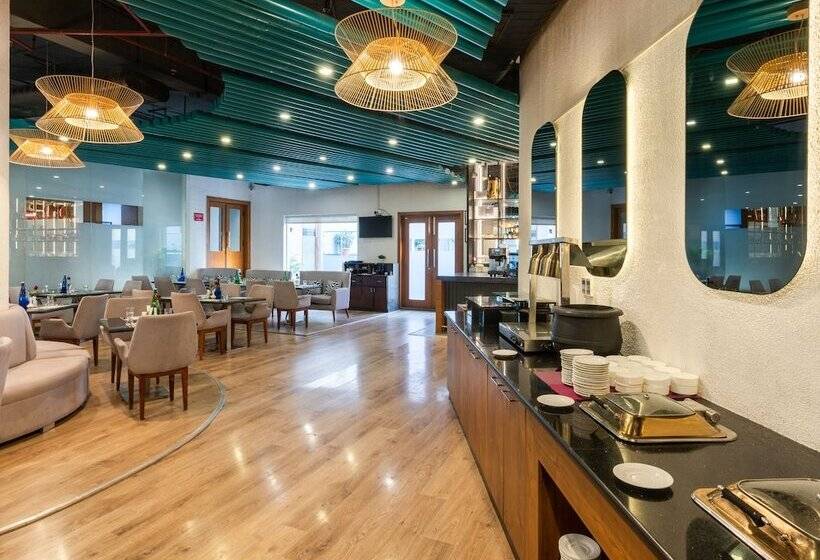 Sunday Hotel Chandigarh Zirakpur