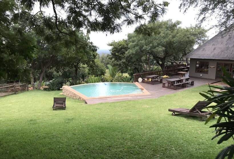 فندق Amafu Forest Lodge