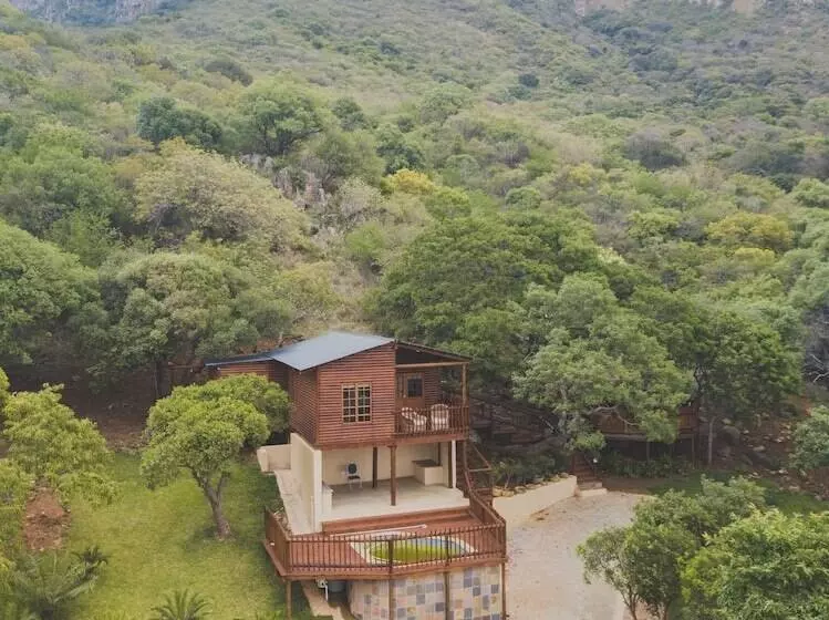 Hotelli Amafu Forest Lodge