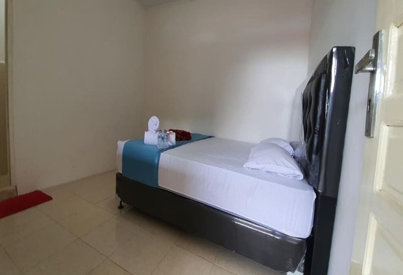 هتل New Fatimah Guest House Syariah