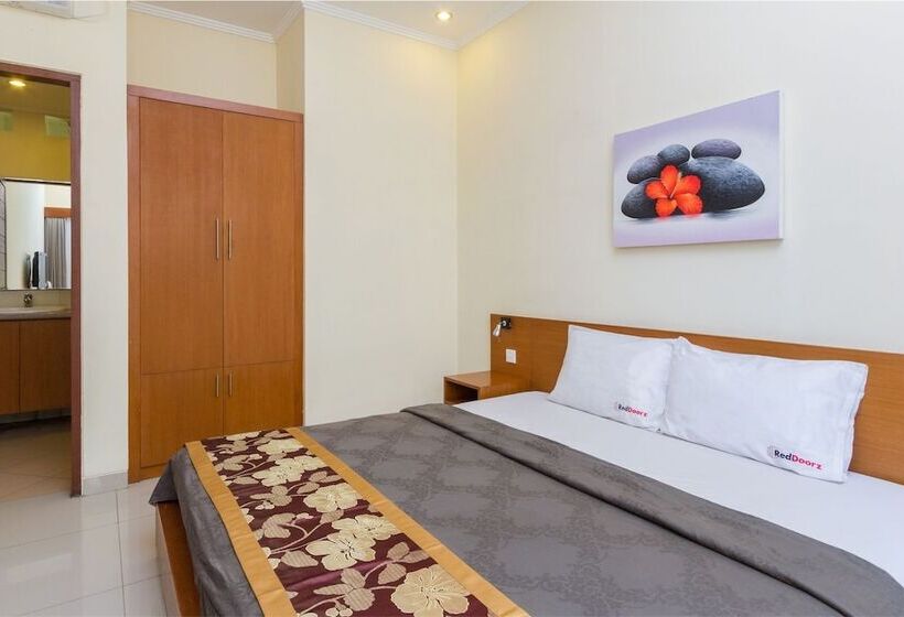 酒店 Reddoorz @ Tegal Sari Berawa
