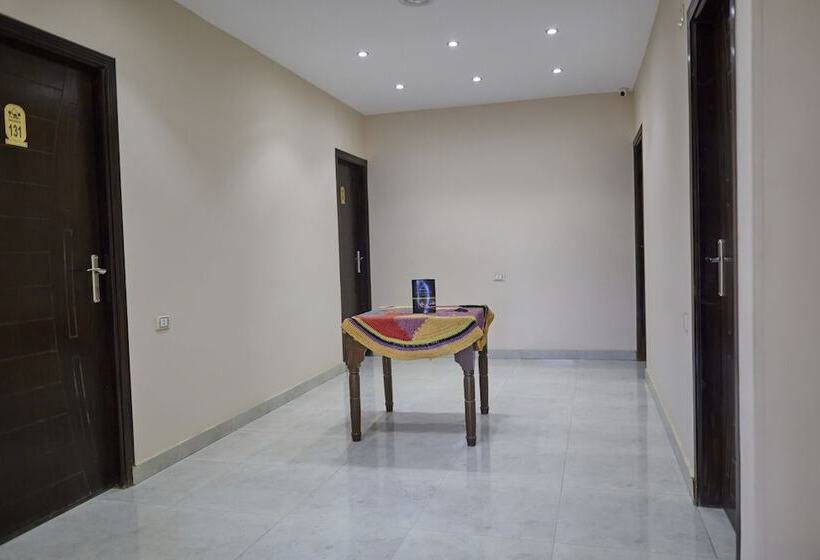 پانسیون The View Pyramids