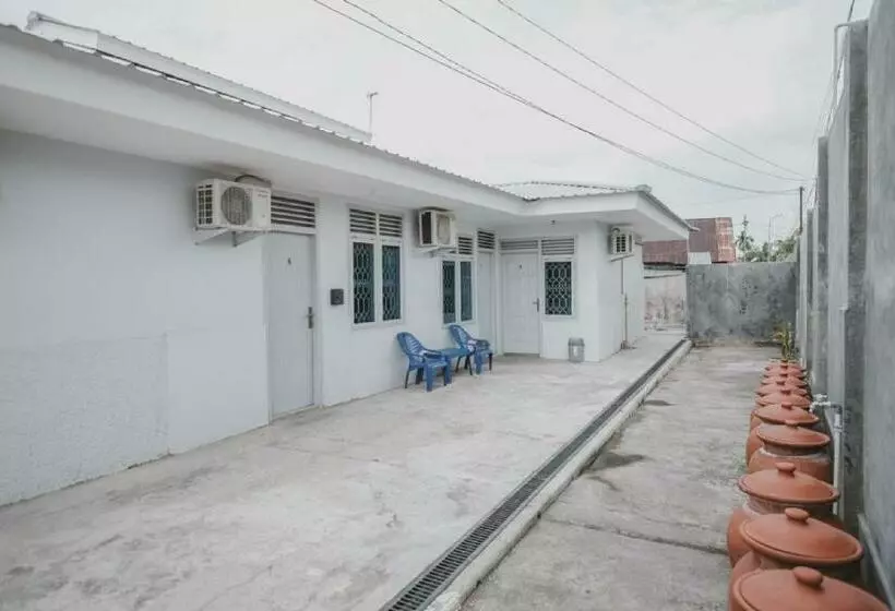 پانسیون Reddoorz @ Beringin Jambi