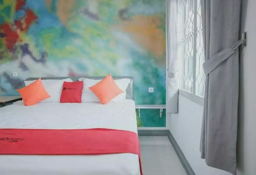 پانسیون Reddoorz @ Beringin Jambi