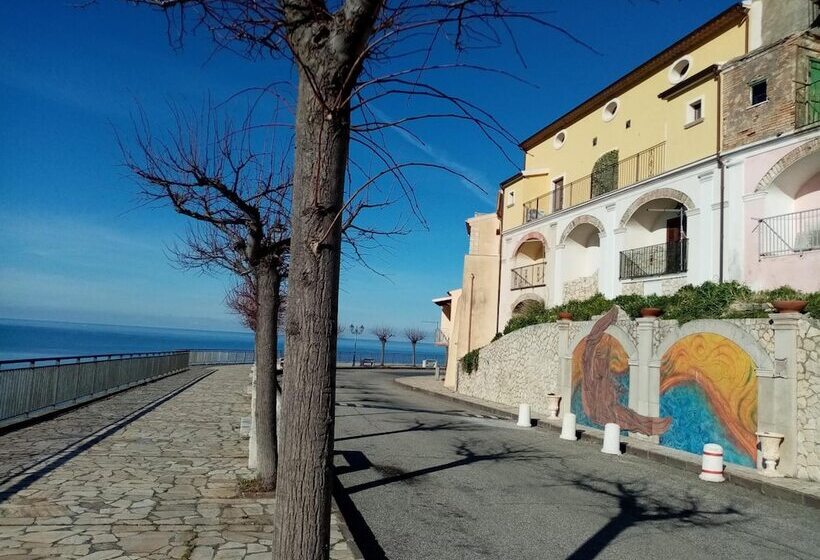 פנסיון Un Oblò Sul Mare