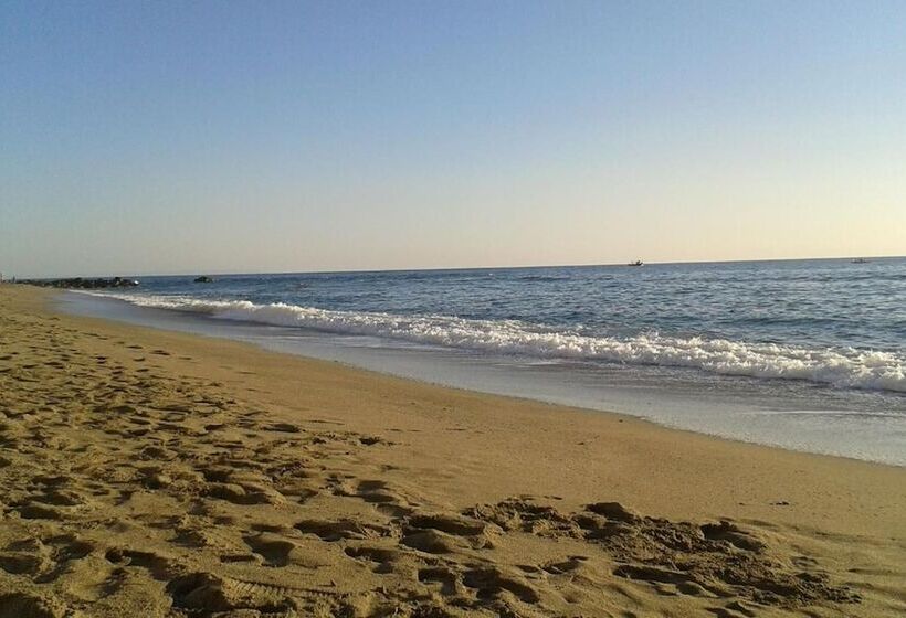 פנסיון Un Oblò Sul Mare