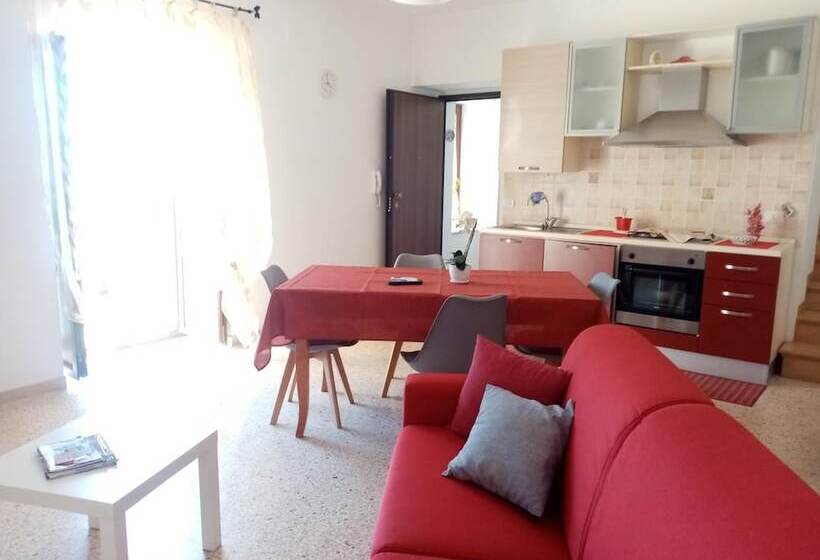 פנסיון Un Oblò Sul Mare