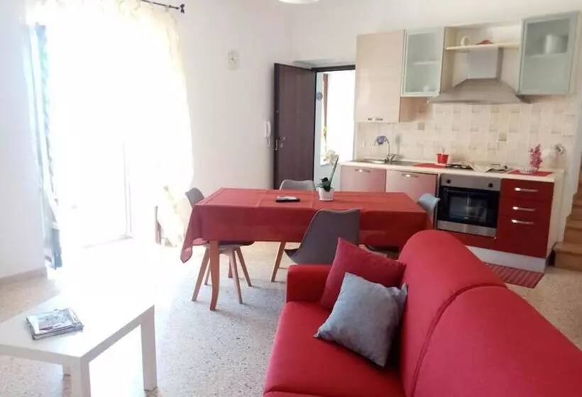 Majatalo Un Oblò Sul Mare