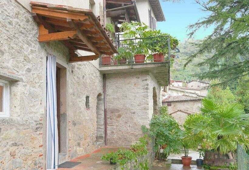 Relaxing Cottage In Convalle With Fenced Garden