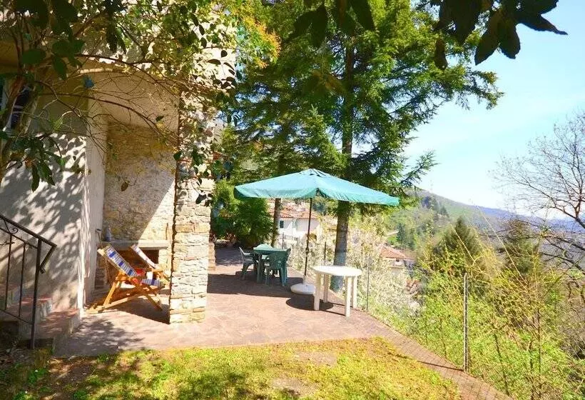 Relaxing Cottage In Convalle With Fenced Garden