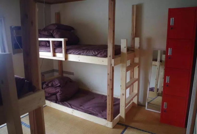 Retkeilymaja Kusatsu Onsen Guesthouse Gyoten