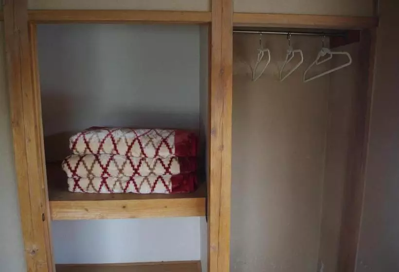 Retkeilymaja Kusatsu Onsen Guesthouse Gyoten