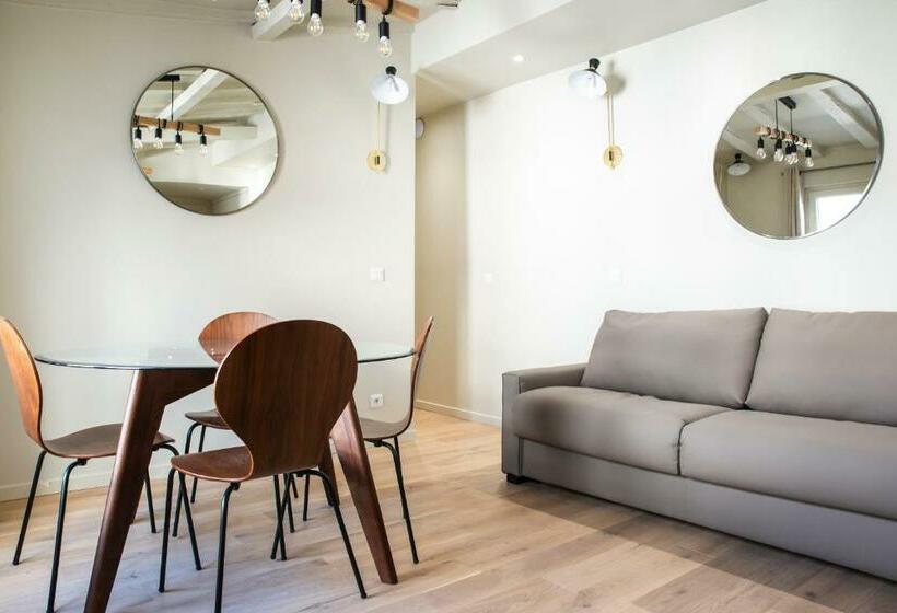 Dreamyflat   Archives