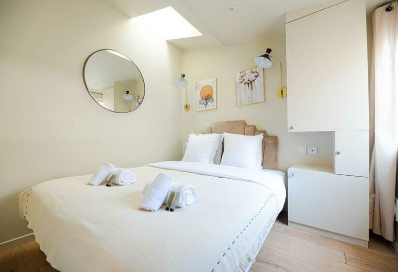 Dreamyflat   Archives