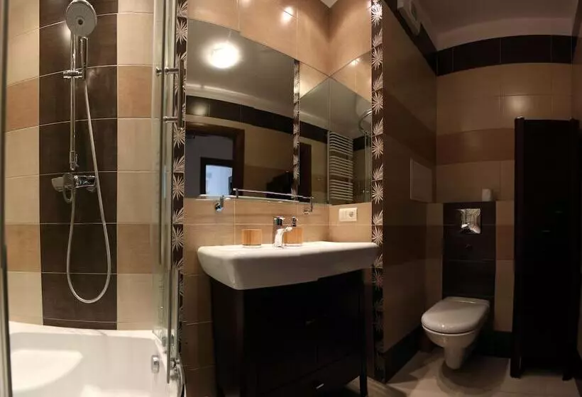 هتل Apartament F&j 12