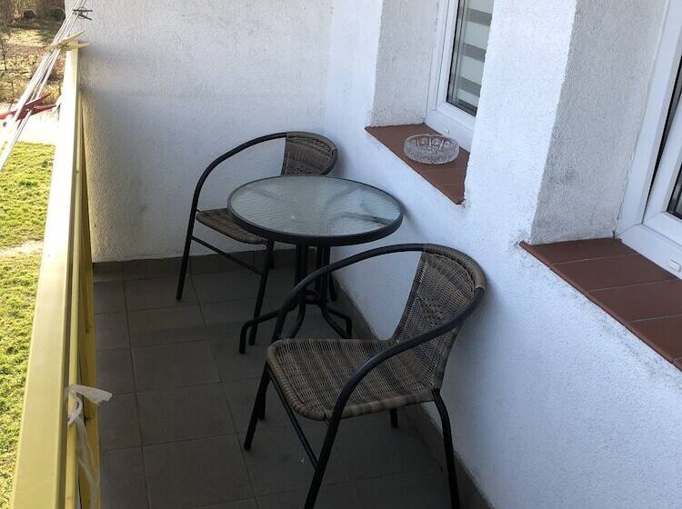 هتل Apartament F&j 12