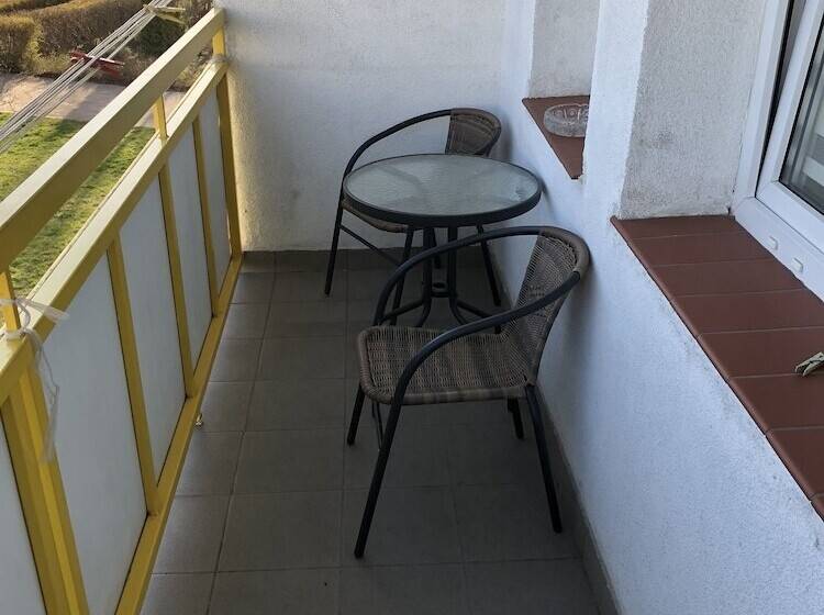 هتل Apartament F&j 12