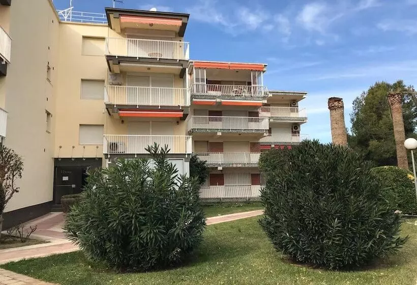 هتل Apartamento Estrella   112b