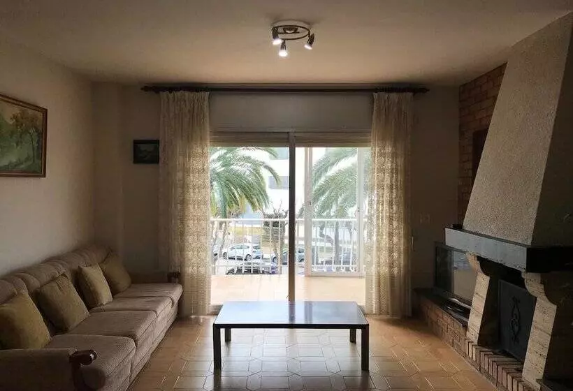 هتل Apartamento Estrella   112b