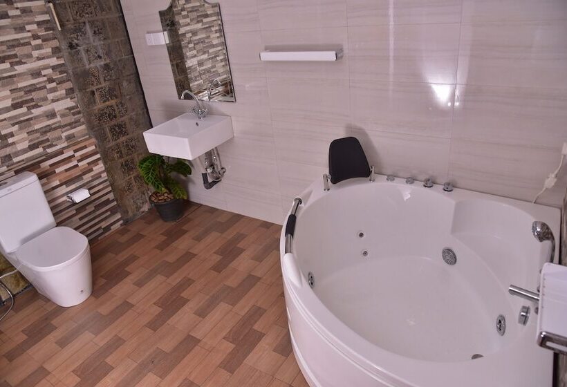 فندق Grand Peak Tea Garden