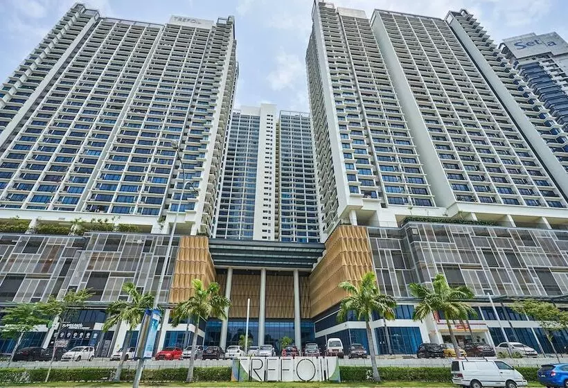 Hotelli Oyo Home 89316 Special Studio Setia Alam Trefoil