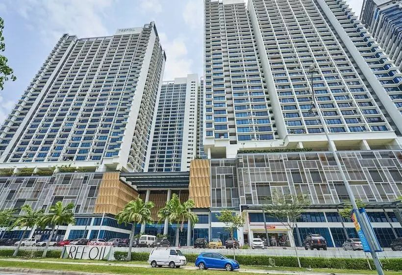 Hotelli Oyo Home 89316 Special Studio Setia Alam Trefoil