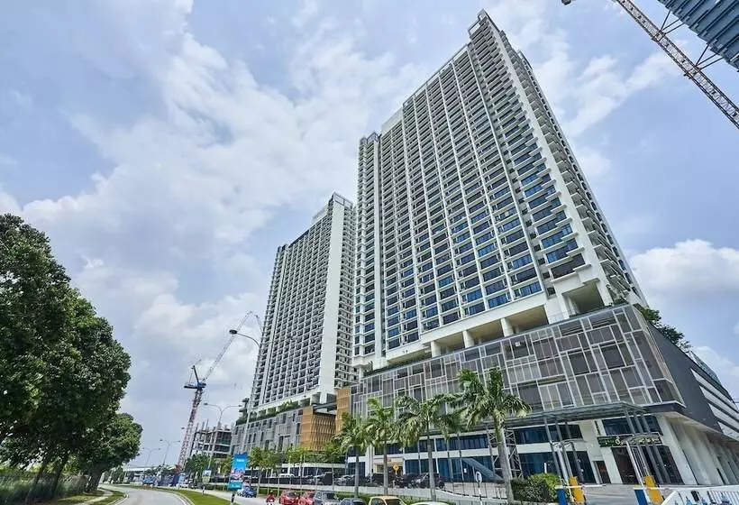 Hotelli Oyo Home 89316 Special Studio Setia Alam Trefoil