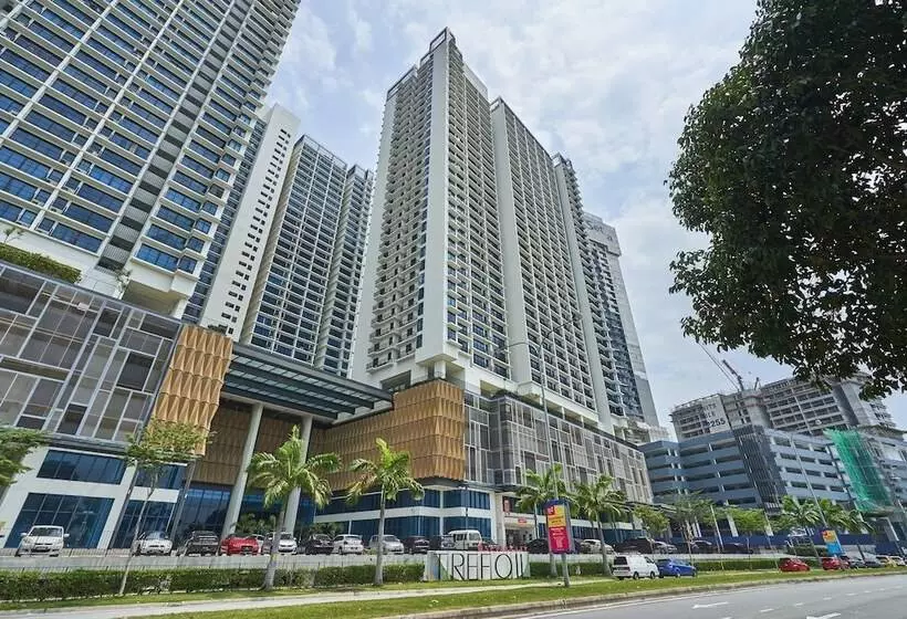 Hotelli Oyo Home 89316 Special Studio Setia Alam Trefoil