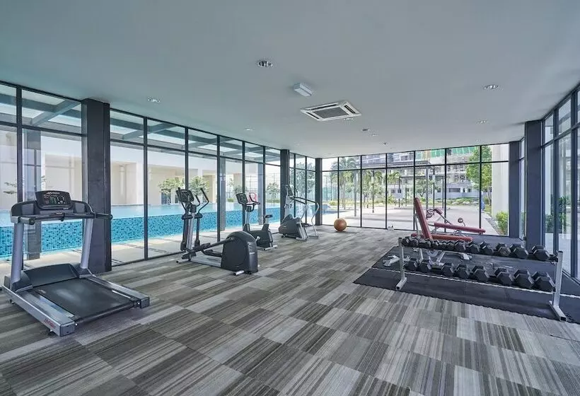 Hotelli Oyo Home 89316 Special Studio Setia Alam Trefoil