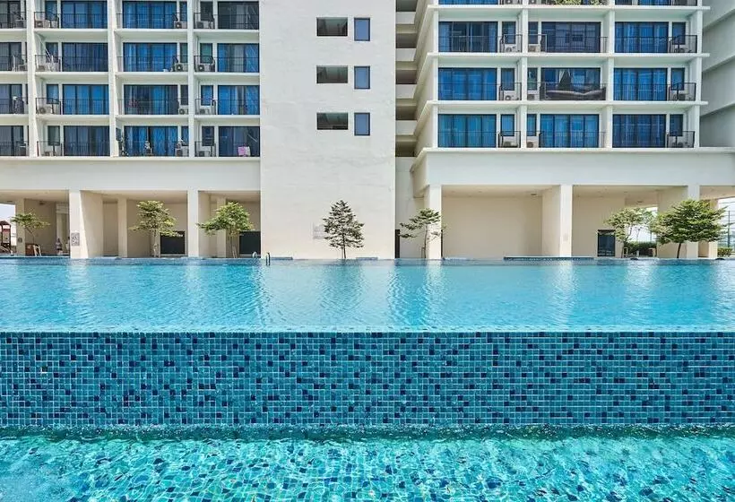 Hotelli Oyo Home 89316 Special Studio Setia Alam Trefoil